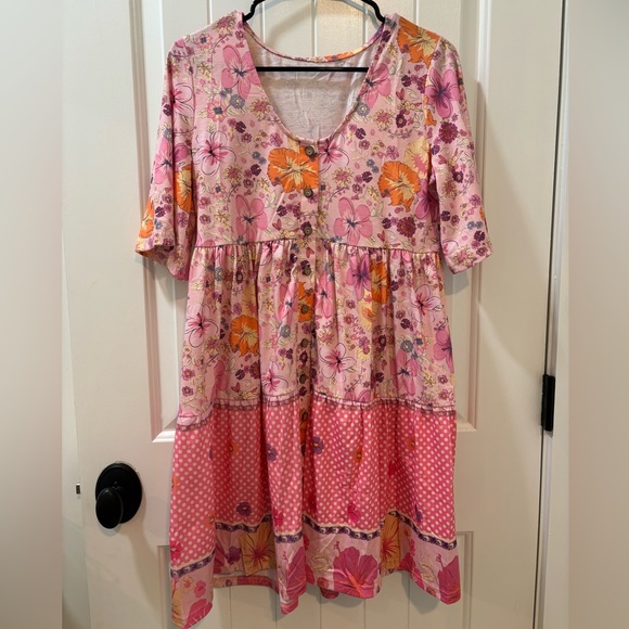 Bohemian Style - Floral Mini Dress - Picture 4 of 7